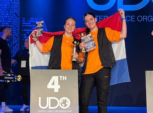 Maak kennis met.. Anoek en Chloë!